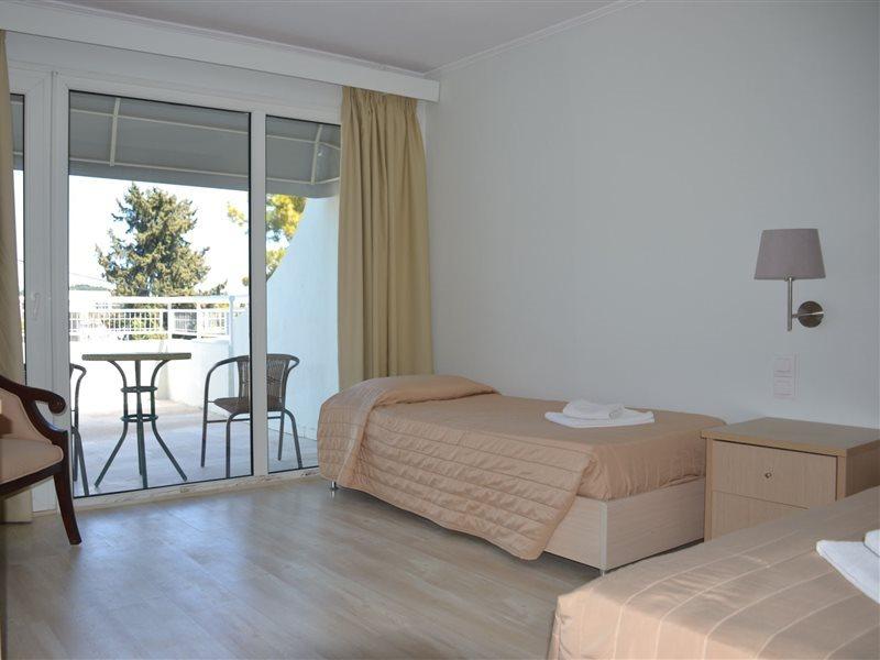 Alexandros Hotel Перама Екстер'єр фото