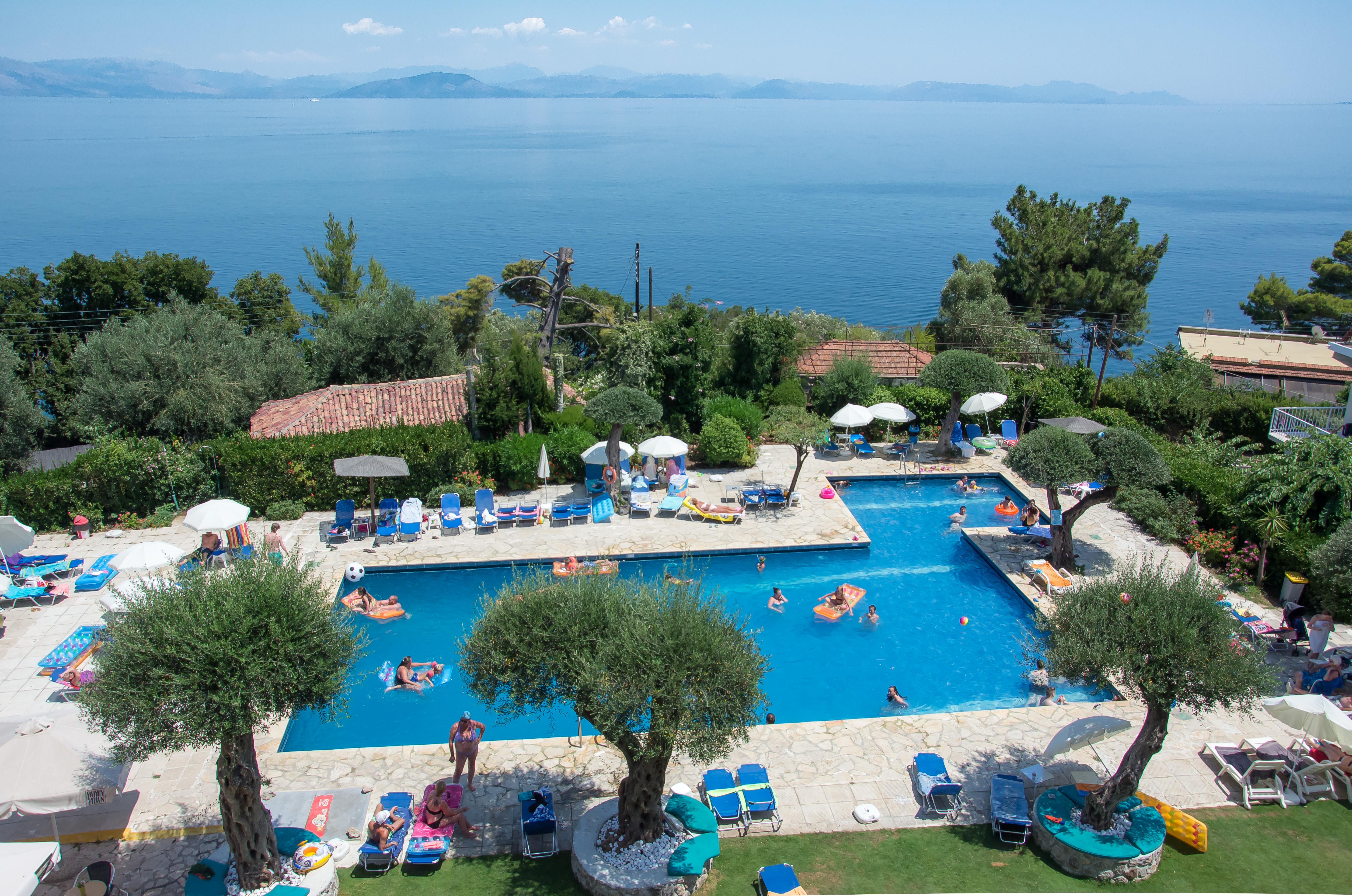 Alexandros Hotel Перама Екстер'єр фото