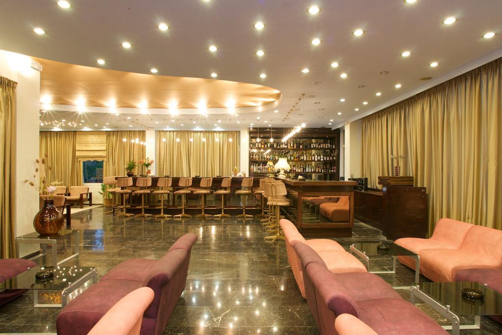 Alexandros Hotel Перама Екстер'єр фото