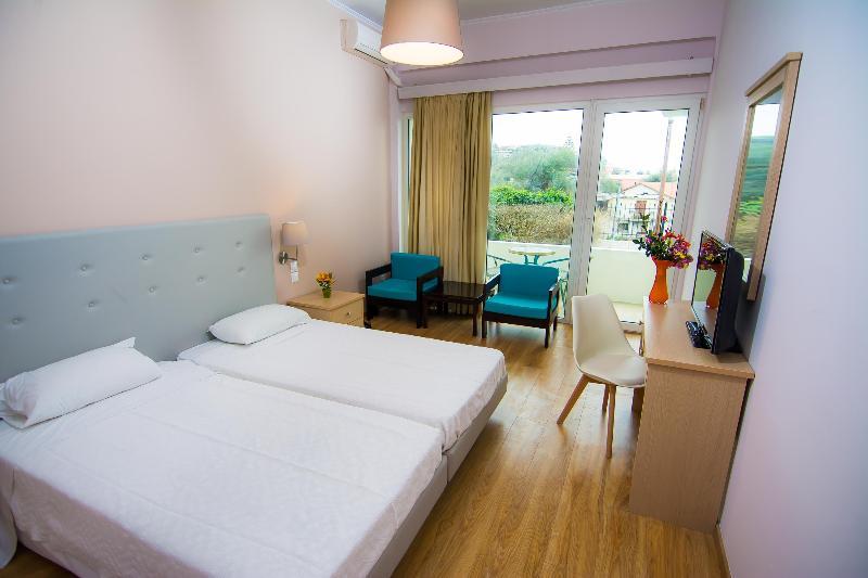 Alexandros Hotel Перама Екстер'єр фото