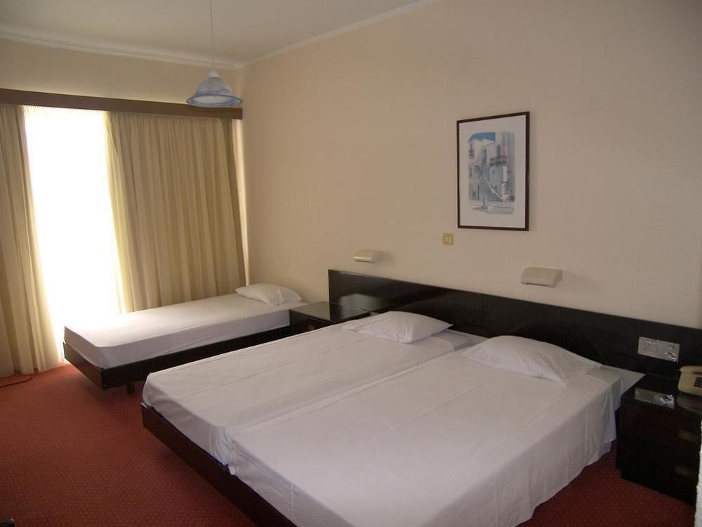 Alexandros Hotel Перама Екстер'єр фото