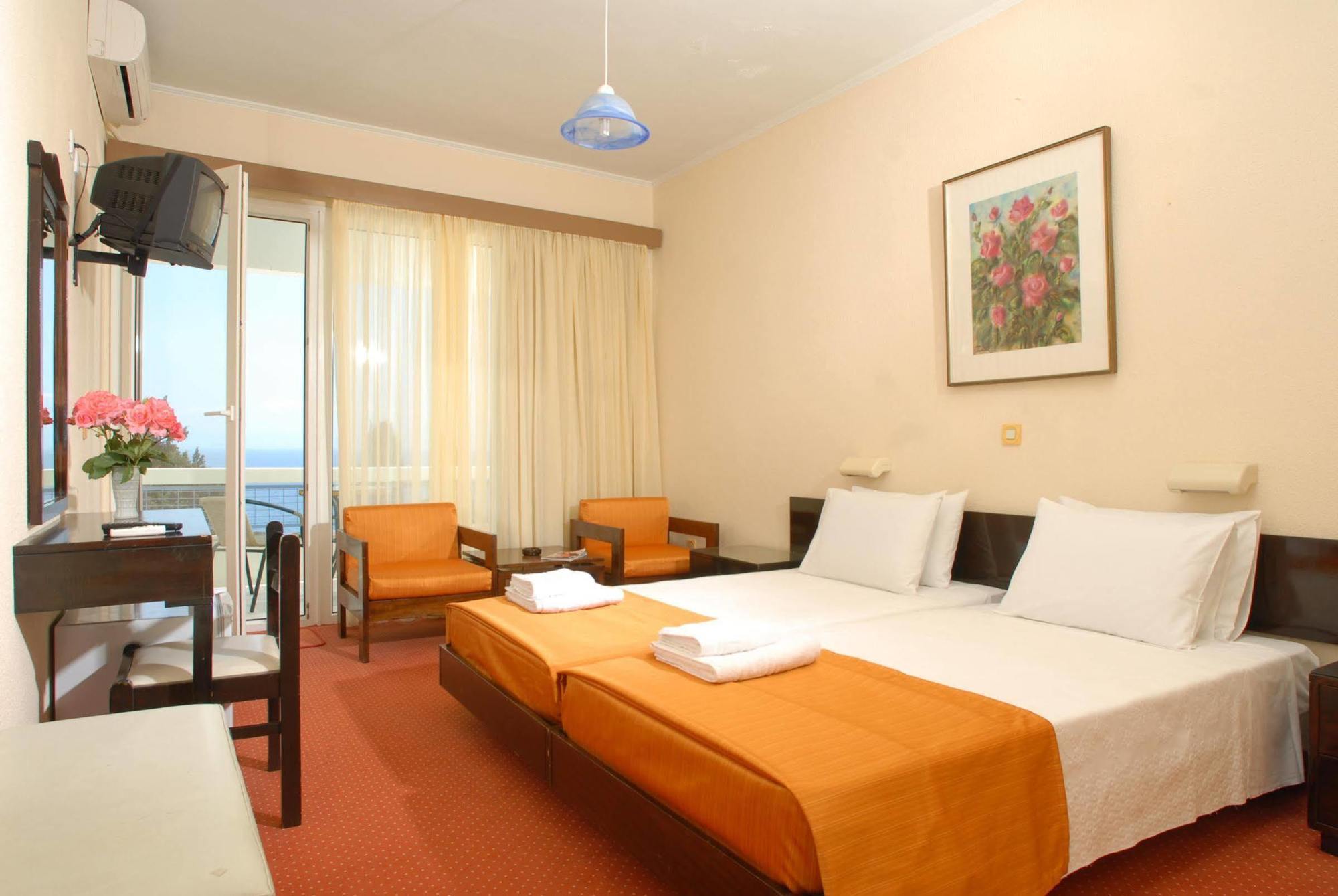Alexandros Hotel Перама Екстер'єр фото