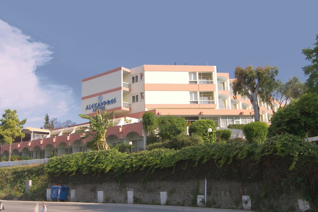 Alexandros Hotel Перама Екстер'єр фото